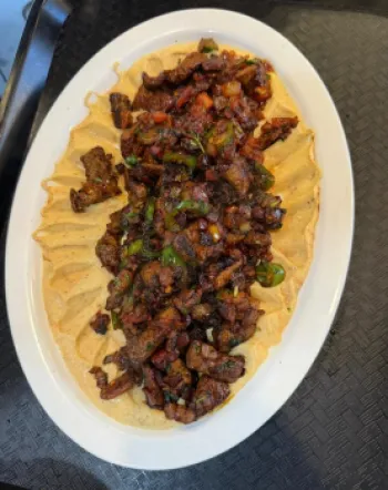 Kibdah With Hummus